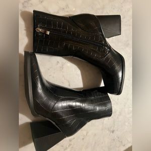 Black Princess Polly Boots - 8